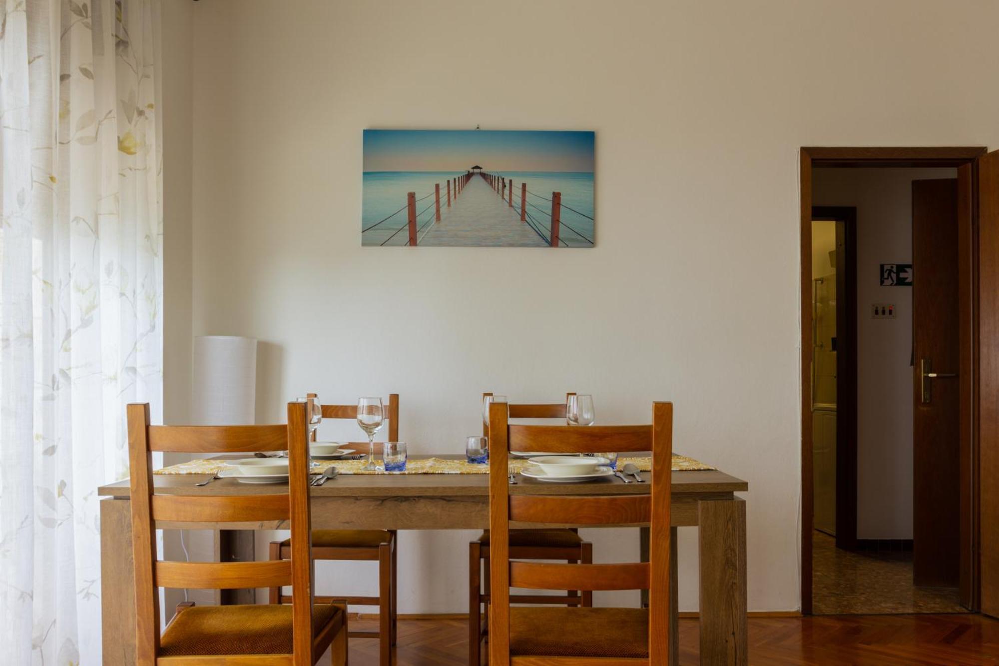 Ferienwohnung Sea View Retreat With 170Mbps Wifi And Sunny Balcony Kastav Exterior foto